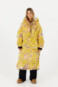 After Essential, alt du trenger på stranda, skifteponchoer som er solide, gjennomtenkte og til gode priser. Spennende samarbeid med kjente kunstnere gir deg unike produkt.